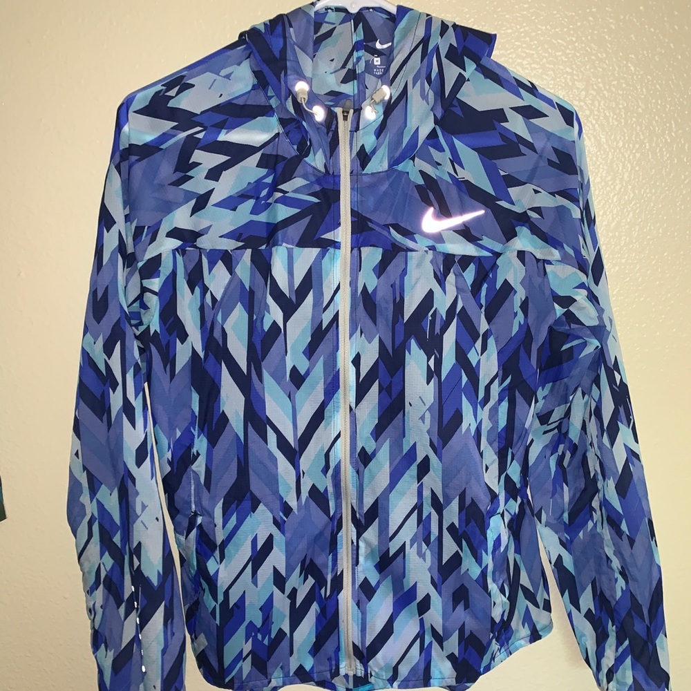 Nike wind jacket blue size m
